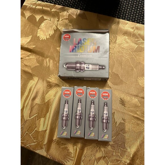 NGK Spark plugs for 2014 Honda Civic - Picture 2 of 7